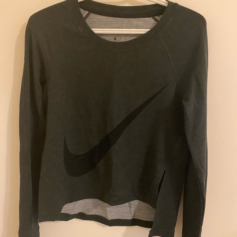 Nike Dri-Fit Cropped Crew Neck Sweatshirt